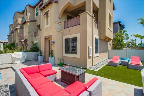 1197 Via Lucero, Oceanside, CA, 92056-4262 | Card Image
