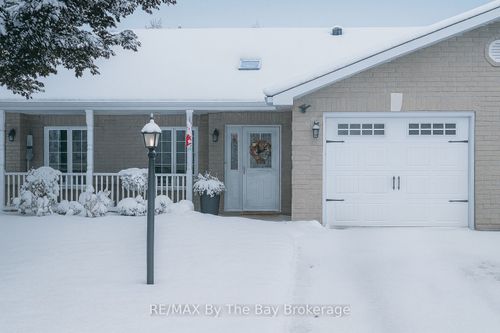 67 Meadow Lane, Wasaga Beach, ON, L9Z0A3 | Card Image
