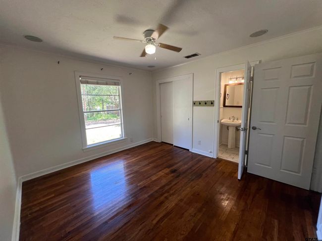 1107 N Hackberry Ave, House other with 3 bedrooms, 2 bathrooms and null parking in Gladewater TX | Image 15