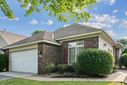 179 Lakeview Rd E, Chanhassen, MN, 55317-7625 | Card Image