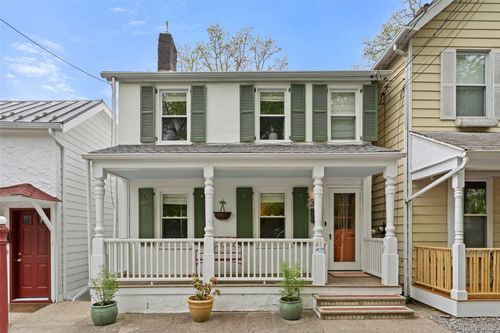 30 S Ferris St, Irvington, NY, 10533-1712 | Card Image
