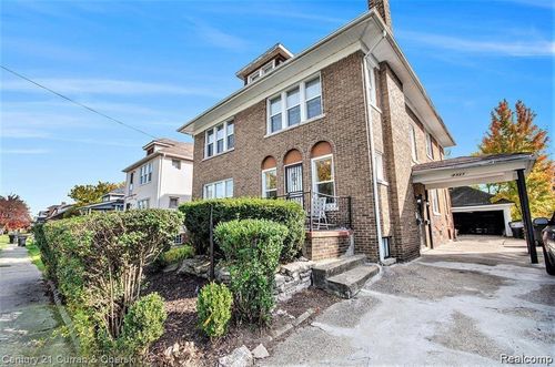 2327 Sturtevant St, Detroit, MI, 48206-3609 | Card Image