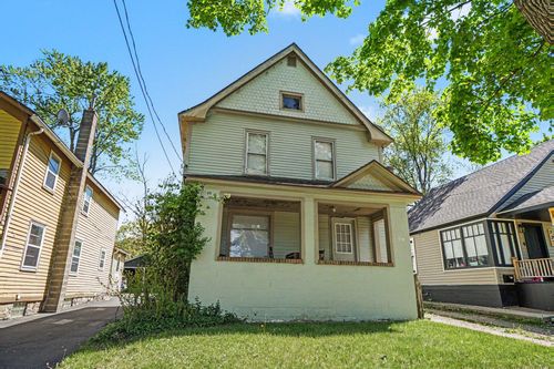 719 Mccourtie St, Kalamazoo, MI, 49008-1329 | Card Image