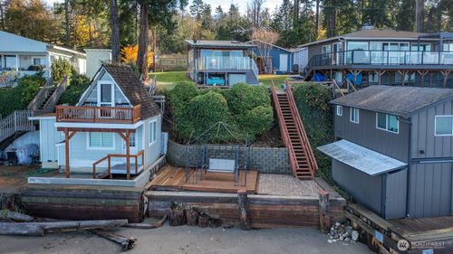 19422 Soundview Dr Nw, Stanwood, WA, 98292-7802 | Card Image