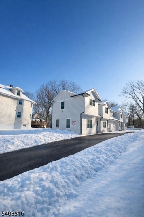 203 Queen Anne Rd, Bogota, NJ, 07603-1600 | Card Image