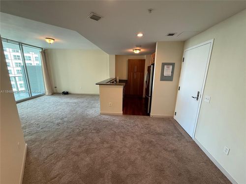 apt-1805-300 S Biscayne Blvd, Miami, FL, 33131-5325 | Card Image