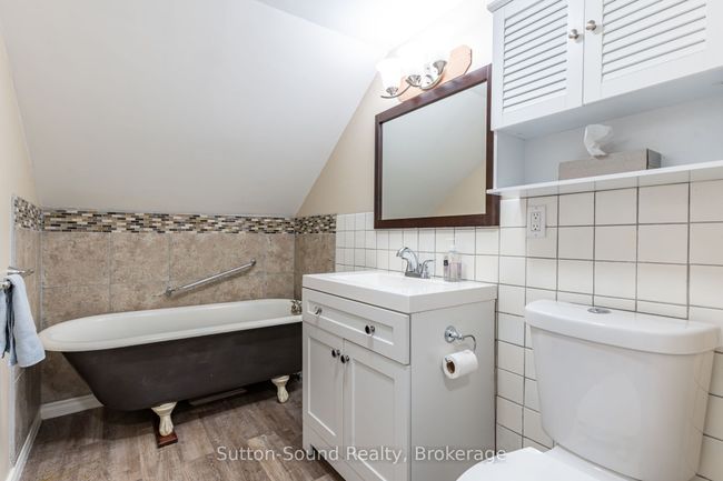 2348 5th Ave W, House other with 3 bedrooms, 2 bathrooms and 4 parking in Owen Sound ON | Image 15