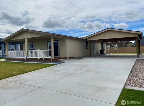 51-1701 E Burr Ave, Moses Lake, WA, 98837-8882 | Card Image