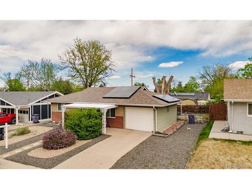 2636 S Osceola St, Denver, CO, 80219-5749 | Card Image