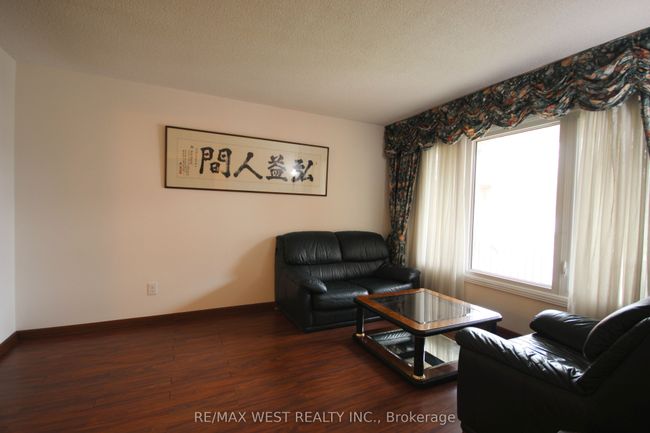 73 Hullrick Dr, House other with 4 bedrooms, 3 bathrooms and 4 parking in Etobicoke ON | Image 9