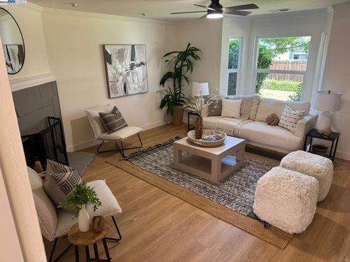 373 Pantano Cir, Pacheco, CA, 94553-5638 | Card Image