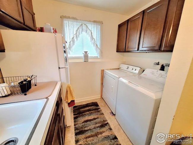 Garden Level Kitchen | Image 12