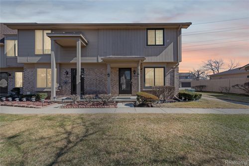 29417 Scarborough Dr, Warren, MI, 48088-5116 | Card Image