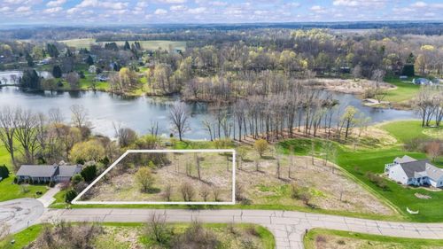 34-2686 Lakeland Dr, Berrien Springs, MI, 49103-9171 | Card Image