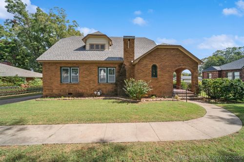 1139 Canton Ave, Tulsa, OK, 74112-5334 | Card Image