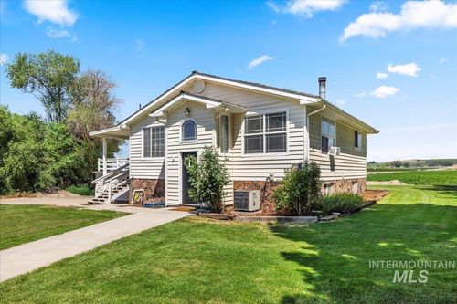 24497 Hoskins Rd, Wilder, ID, 83676-5839 | Card Image