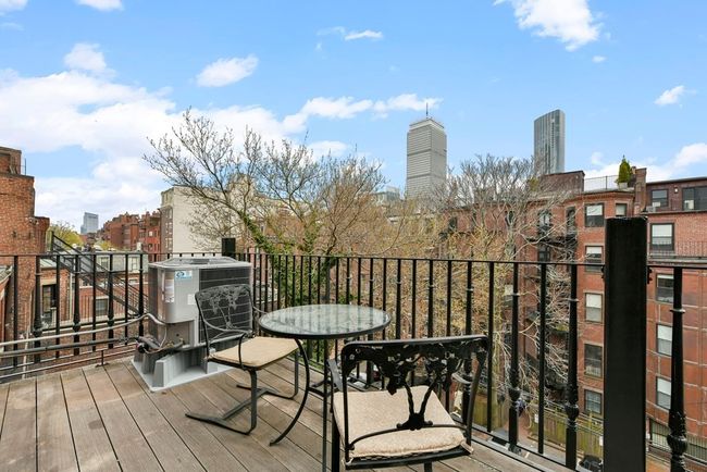 APT-4 - 382 Marlborough St, Condo with 3 bedrooms, 2 bathrooms and 1 parking in Boston MA | Image 13