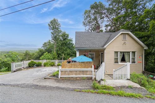 126 Tanglewylde Rd, Lake Peekskill, NY, 10537-1039 | Card Image