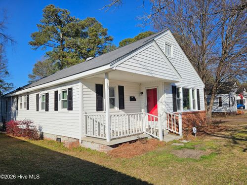 511 Balsey St, Clinton, NC, 28328-2901 | Card Image