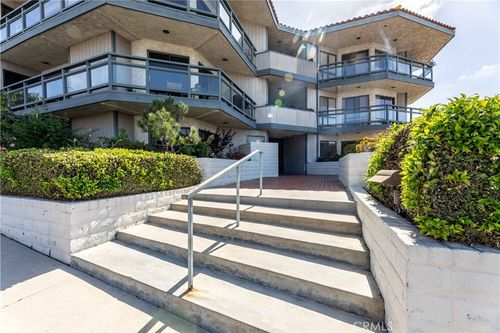 2b-2270 Stanley Ave, Signal Hill, CA, 90755-6007 | Card Image