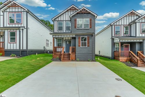 111 Taylor St, Greenville, SC, 29601-4129 | Card Image