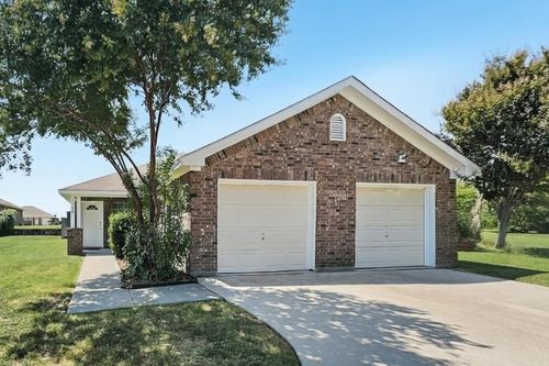 1711 Novella Ct, Fort Worth, TX, 76134-4300 | Card Image