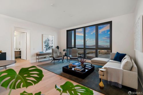 310-1 Bristol Ct, San Francisco, CA, 94130 | Card Image