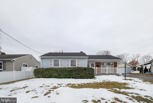 1569 Fleming St, BETHLEHEM, PA, 18017-6206 | Card Image
