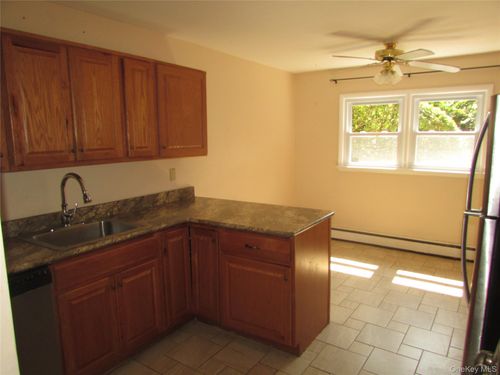apt-h-28 Alpine Dr, Wappingers Falls, NY, 12590-5232 | Card Image