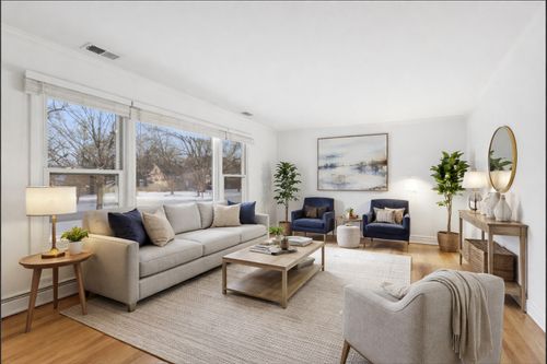 645 Justina St, Hinsdale, IL, 60521-2422 | Card Image