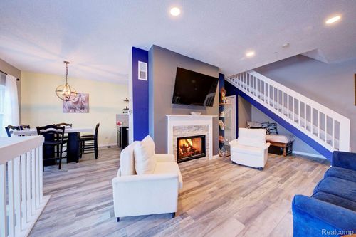 49966 Plymouth Way, Plymouth, MI, 48170-6420 | Card Image