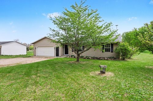 61117 County Road 653, Paw Paw, MI, 49079-9270 | Card Image