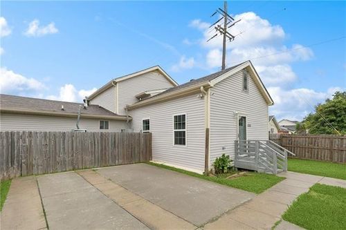 4781 Eastern St, New Orleans, LA, 70122-6125 | Card Image