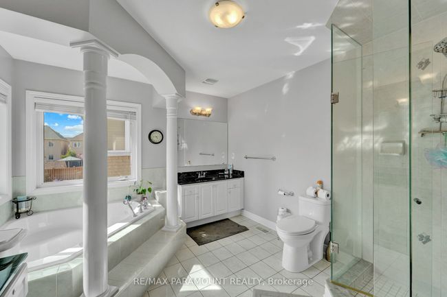 8 Eaglelanding Dr, House other with 5 bedrooms, 5 bathrooms and 2 parking in Brampton ON | Image 36