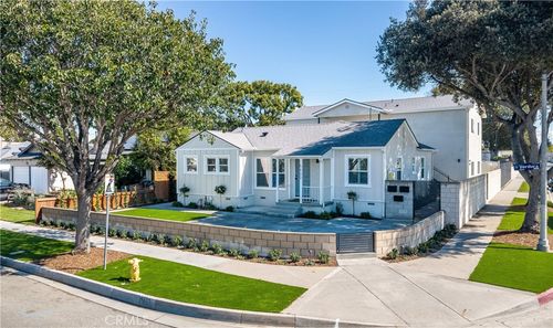 5602 Verdura Ave, Lakewood, CA, 90712-1421 | Card Image