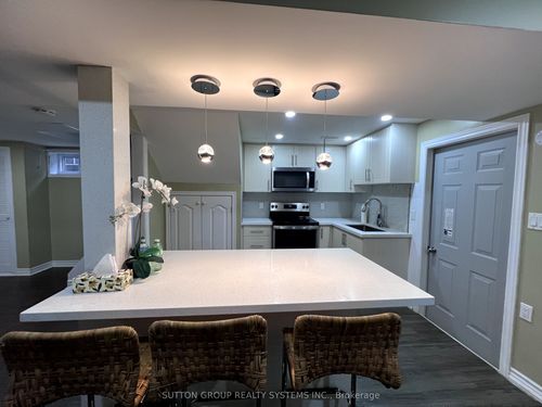 12 Wellesworth Dr, Etobicoke, ON, M9C4P6 | Card Image