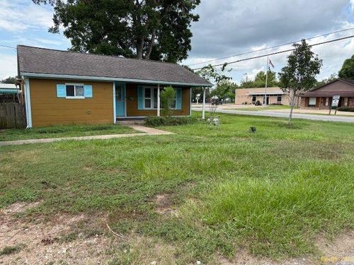 111 N Holly St, Sweeny, TX, 77480-3119 | Card Image