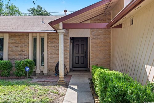 7050 Forest Meadow St, San Antonio, TX, 78240-3206 | Card Image