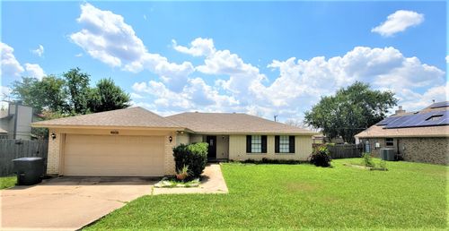 4606 Mandalay Dr, Arlington, TX, 76016-5525 | Card Image