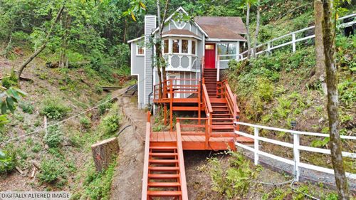 17401 Neeley Rd, Guerneville, CA, 95446-9707 | Card Image