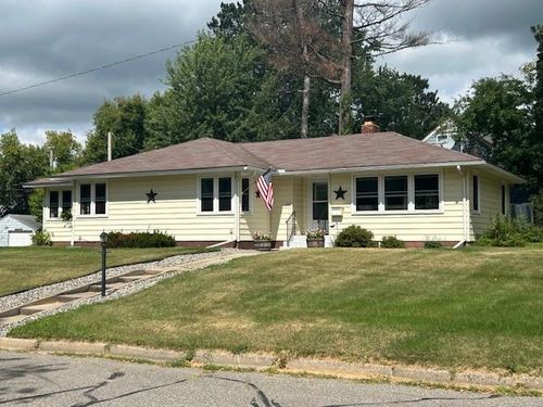 105 Sw 3rd St, Grand Rapids, MN, 55744-3646 | Card Image