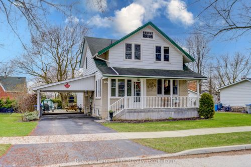 131 Nelson St, Mitchell, ON, N0K1N0 | Card Image