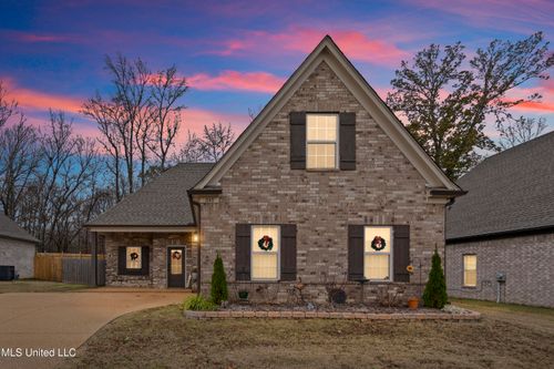 1143 Pettigrew Dr, Hernando, MS, 38632-1833 | Card Image