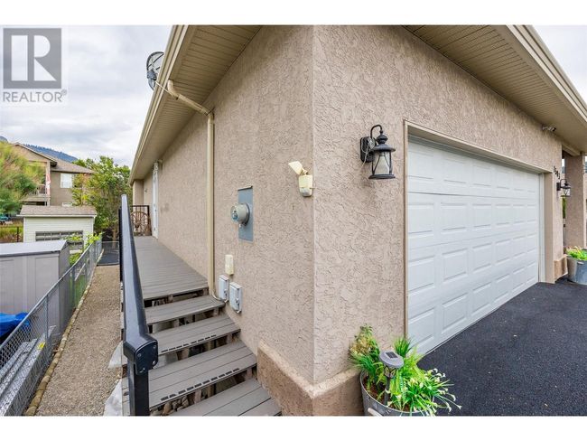 1503 Tanemura Cres, House other with 6 bedrooms, 4 bathrooms and 4 parking in Kelowna BC | Image 50