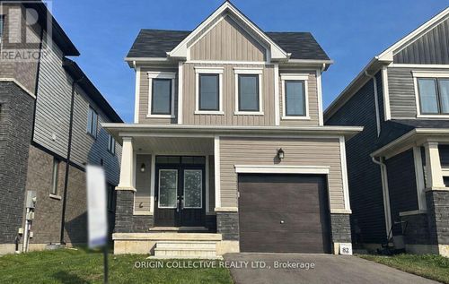 4 Amos Ave E, Brantford, ON, N3T0V4 | Card Image