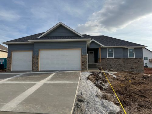 2604 W Pigeon Dr, Ozark, MO, 65721-4311 | Card Image