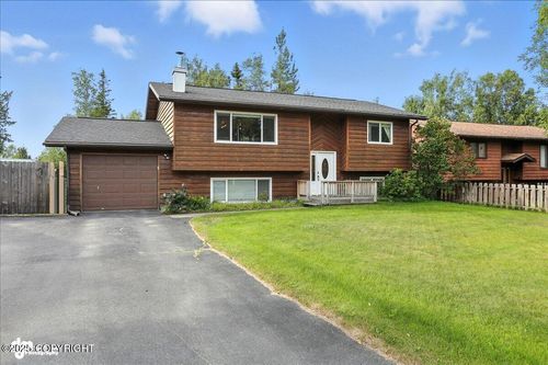 4041 Coventry Dr, Anchorage, AK, 99507-3319 | Card Image