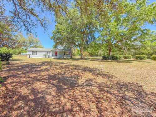 10000 Shangri La West Rd, Milton, FL, 32583-6927 | Card Image