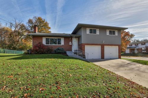 11146 Macar Dr, Sharonville, OH, 45241-2667 | Card Image