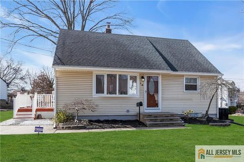 18 Adams St, Iselin, NJ, 08830-1324 | Card Image